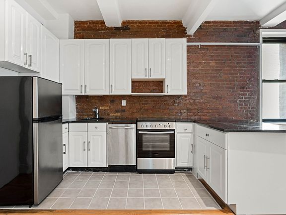 3rd image of 37 W 8th St #42