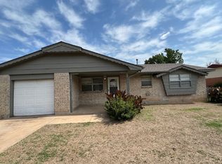 130 NE Fullerton St, Lawton, OK 73507