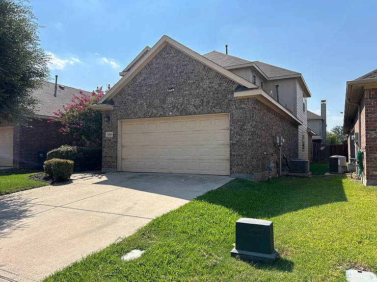 12045 Walden Wood Dr — Photo 5