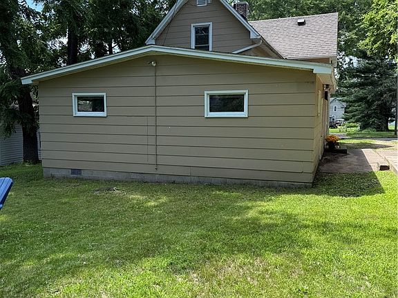 3rd image of 1314 E 11th Street