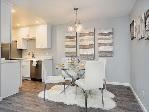 4th image of 320 Auburn Way APT 4