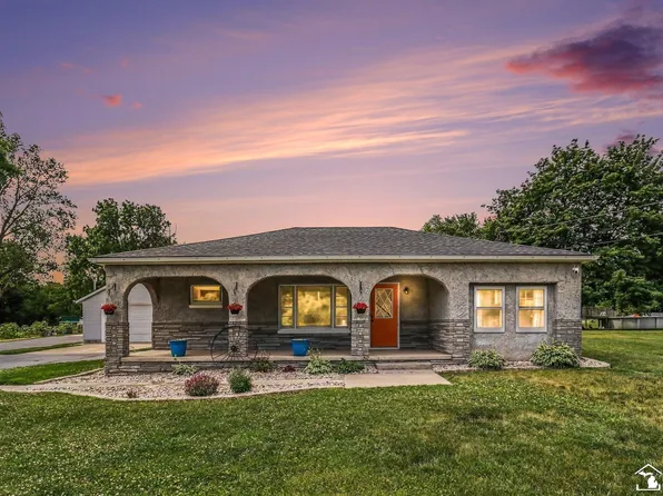 51 E Erie Rd, Temperance, MI 48182