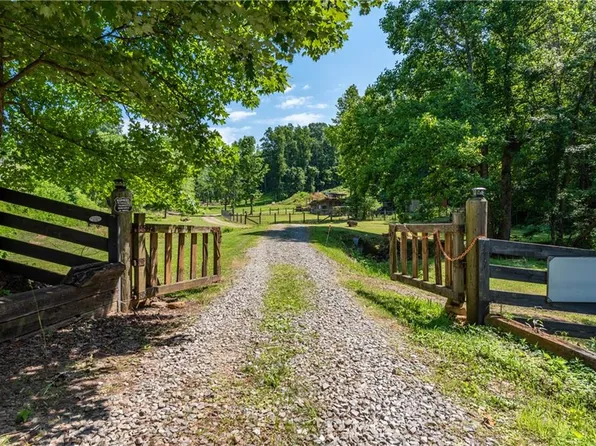 1790 Highway 136 E, Jasper, GA 30143