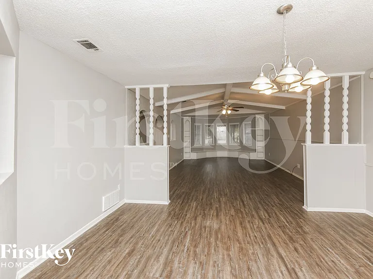 500 Hinton St — Photo 6