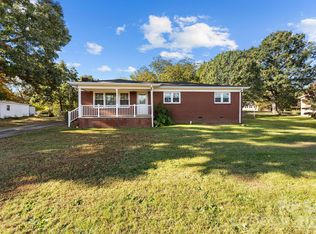 188 Ferry Rd, Forest City, NC 28043