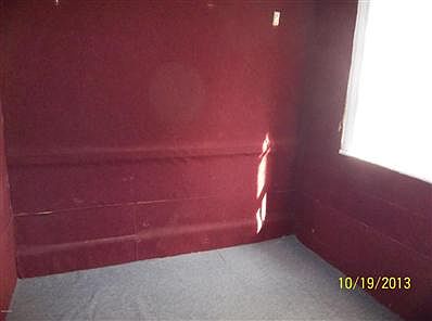 4th image of 112 Julia St