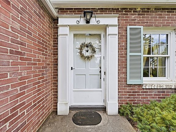 4th image of 117 Grimsby Rd W