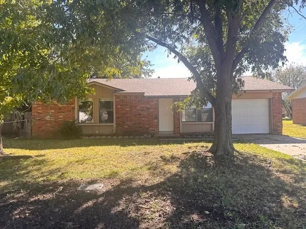 1913 Ridgeway Rd, Blackwell, OK 74631