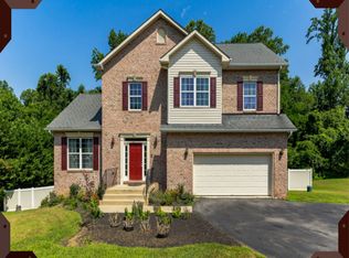 4440 Dairy Barn Dr, Huntingtown, MD 20639