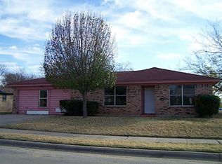 3621 Anglin Dr, Fort Worth, TX 76119