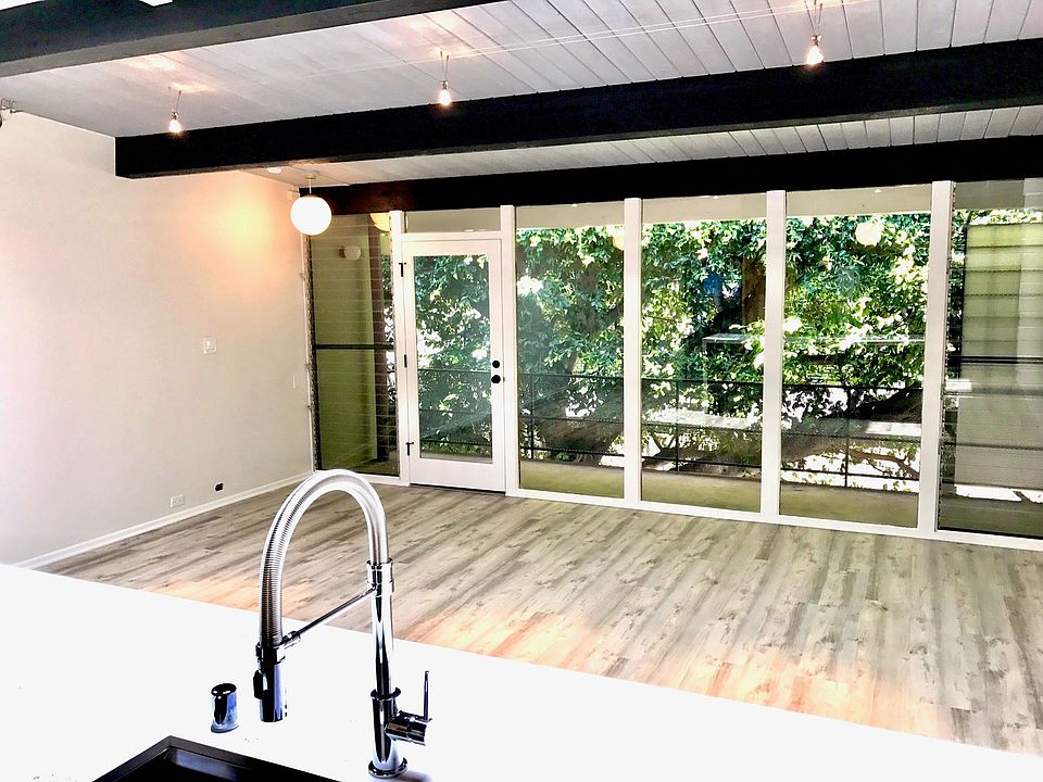 1st image of 3749 Dunn Dr APT 6