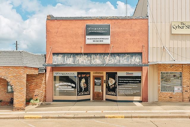 1st image of 204 N Main St