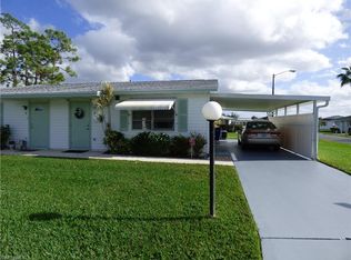 6 Pinewood Blvd, Lehigh Acres, FL 33936