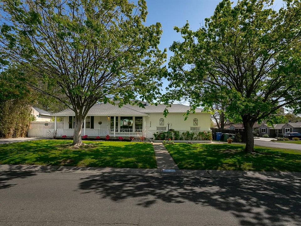 1st image of 2608 Butano Dr