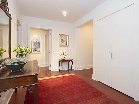 5th image of 135 E 54th St APT 15B