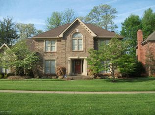 6800 Fallen Leaf Cir, Louisville, KY 40241