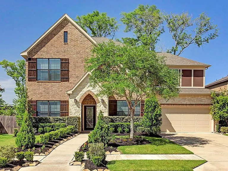 7007 Fall Creek Ln — Photo 2