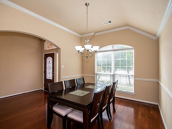 4th image of 6022 Preserve Ln
