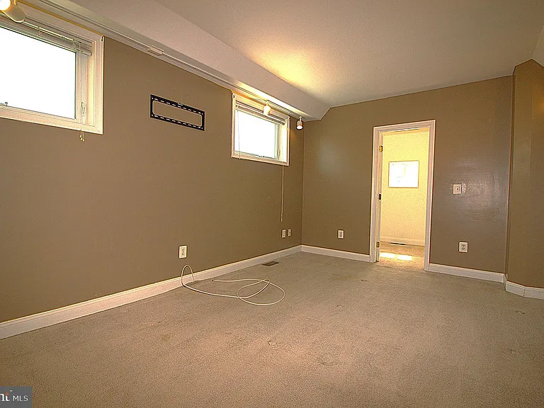 2919 Ritchie Ave — Photo 12