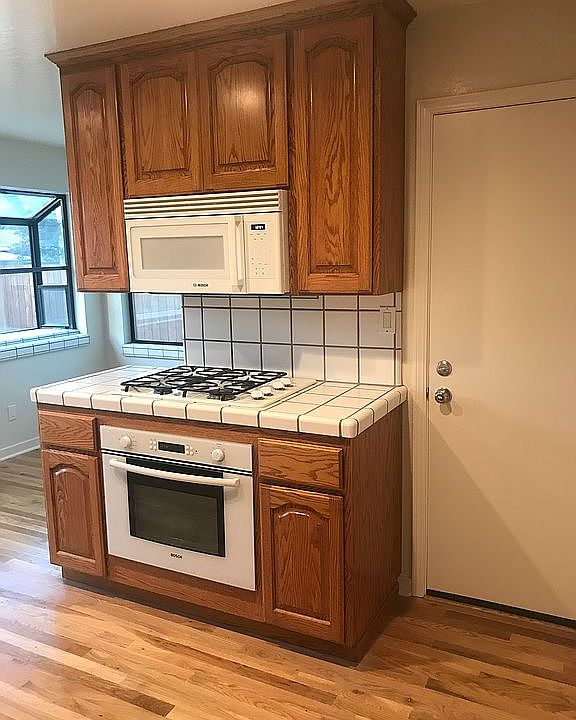 1st image of 15371 Herring Ave