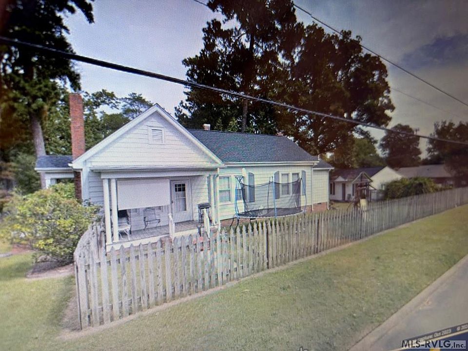 2nd image of 638 Henry St