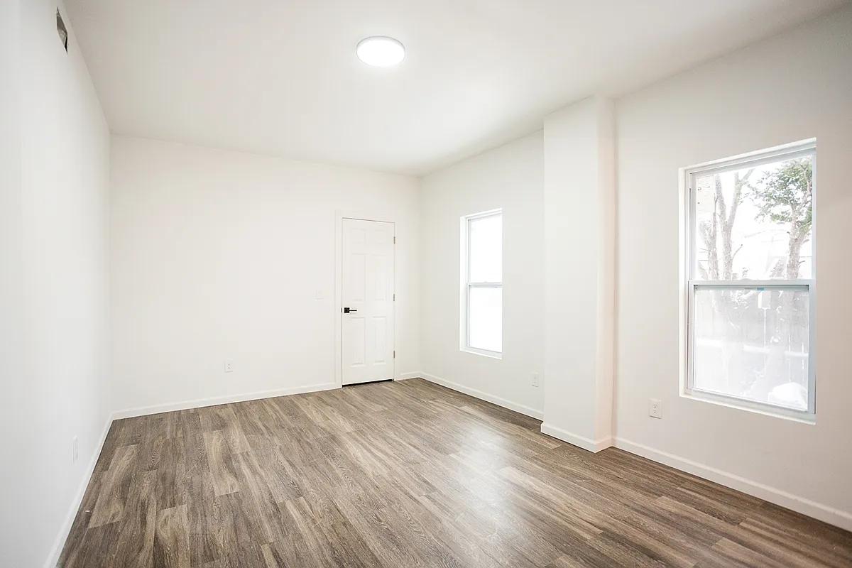 2 bed, 1000 sqft, $1,450 — Photo 4