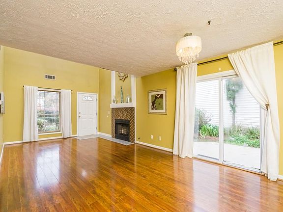 4th image of 1919 Brittania Cir
