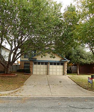 2nd image of 2207 Turf Club Dr