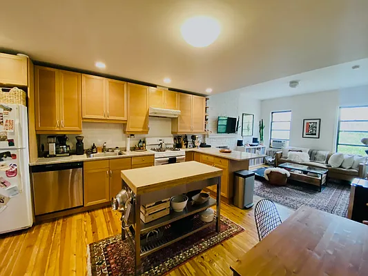 Rented by Corcoran | media 23