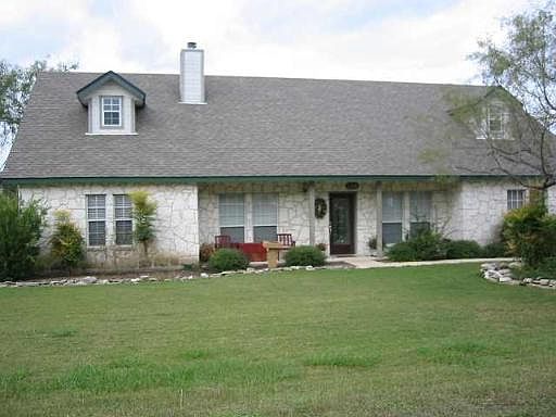 2nd image of 106 S STONEGATE DR