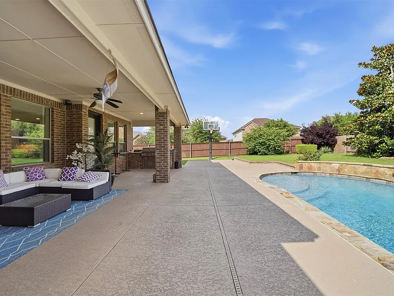 2229 Champions Corner Dr — Photo 36