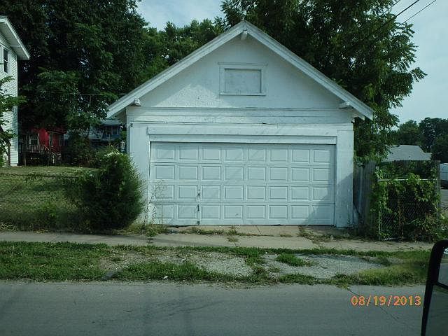 2nd image of 4045 College Ave