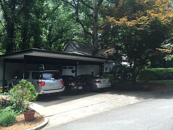 3rd image of 101 Woodland Pl