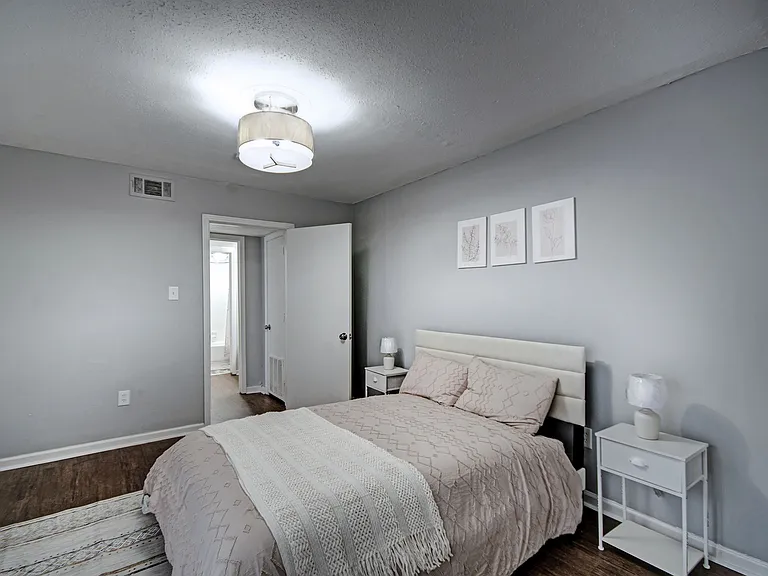 225 W McDowell Rd — Photo 18
