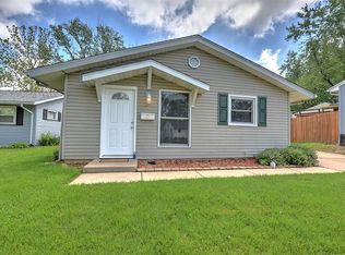 63 Madison Dr, Decatur, IL 62521