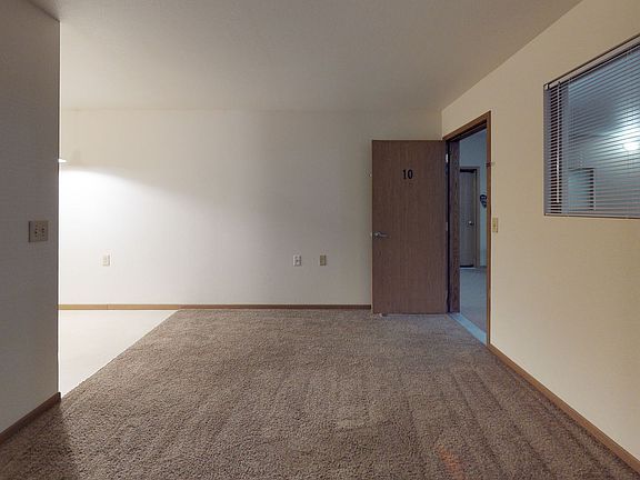 5th image of 1500 E 6th St #13