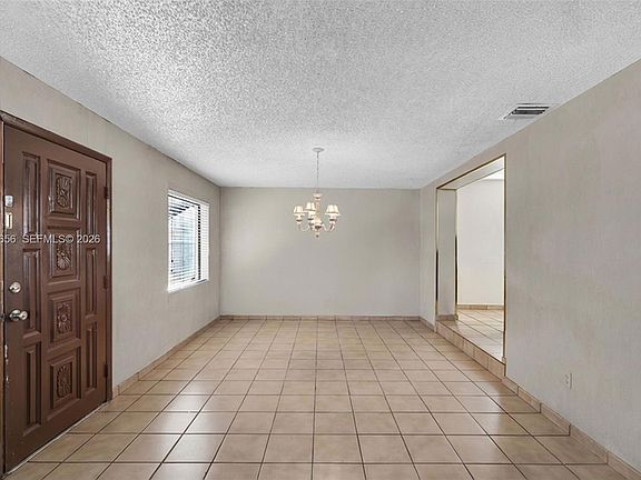 5th image of 533 E 23rd St