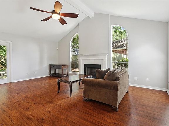 5th image of 3604 Meadow Lake Dr W