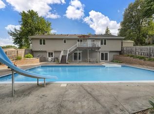 5761 139th St W, Apple Valley, MN 55124