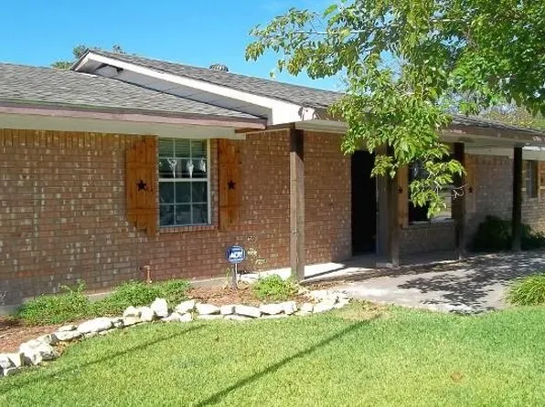 1111 N Houston St, Royse City, TX 75189