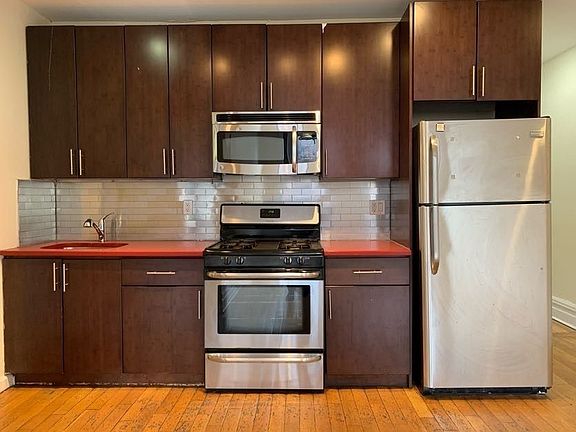 2nd image of 1162 Dean St #3D
