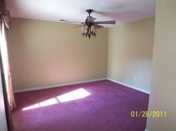 3rd image of 6701 Millers Pond Cir