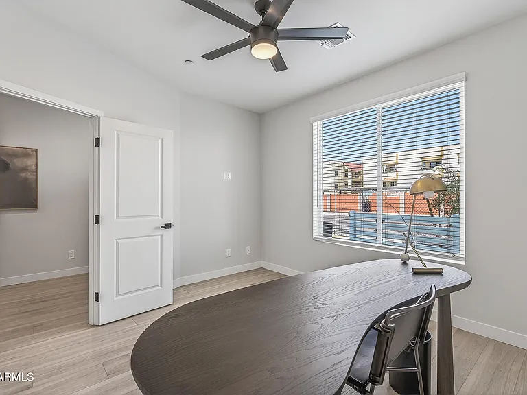 2601 E Clarendon Ave #3 — Photo 9