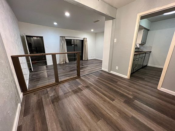 2nd image of 6630 Eastridge Dr APT 139
