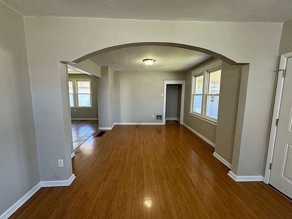 3rd image of 9436 S Broadway St