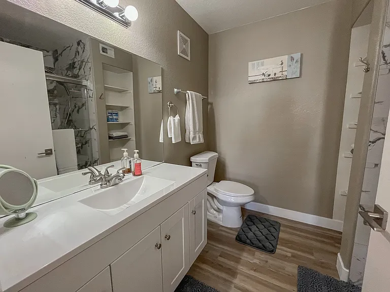 7885 W Flamingo Rd — Photo 6