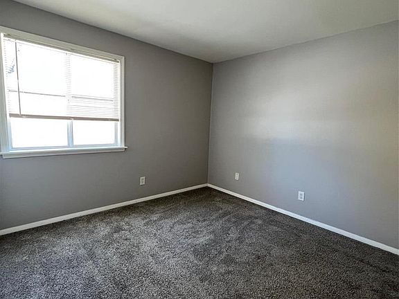 4th image of 2737 Shadowcreek Dr