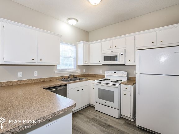 5th image of 3 Danrock Ct