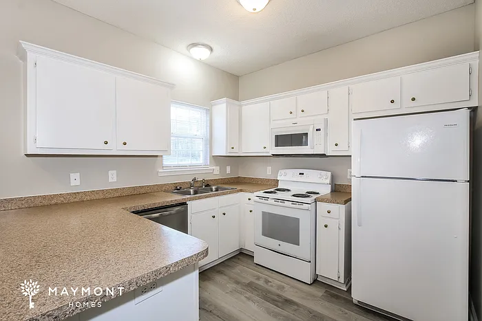 3 Danrock Ct — Photo 5