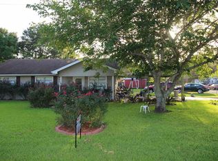 845 Turner Dr, Bridge City, TX 77611
